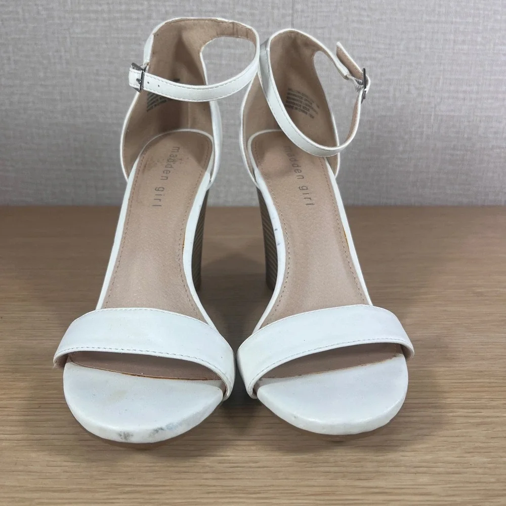 Madden Girl Willow-S White Ankle Strap Wedge Sandals WILL03J1 Size 10M
